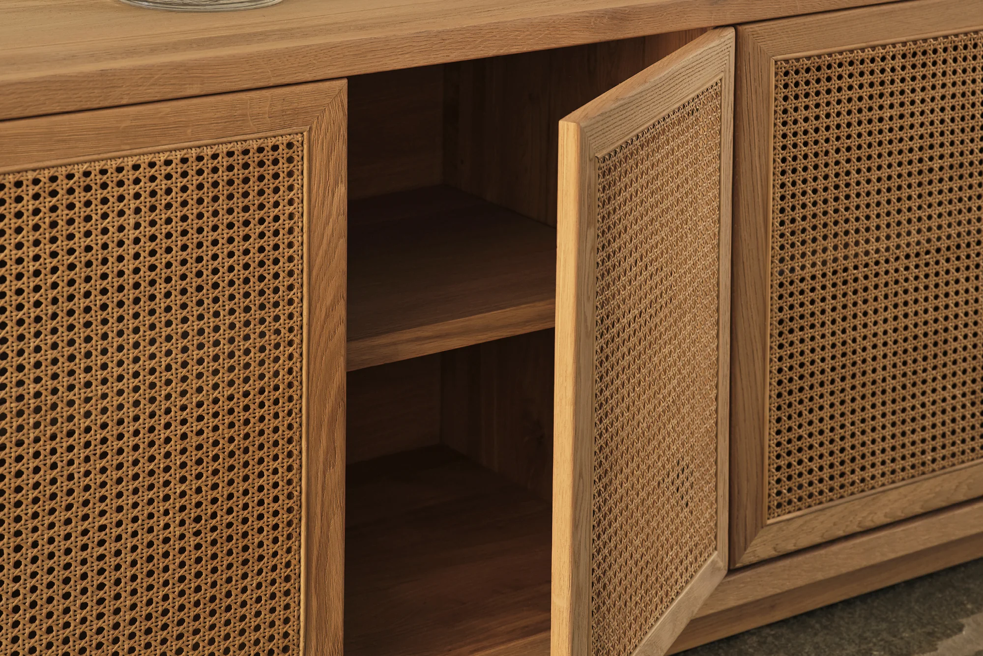 Bosca 4 Door Buffet - Image 4