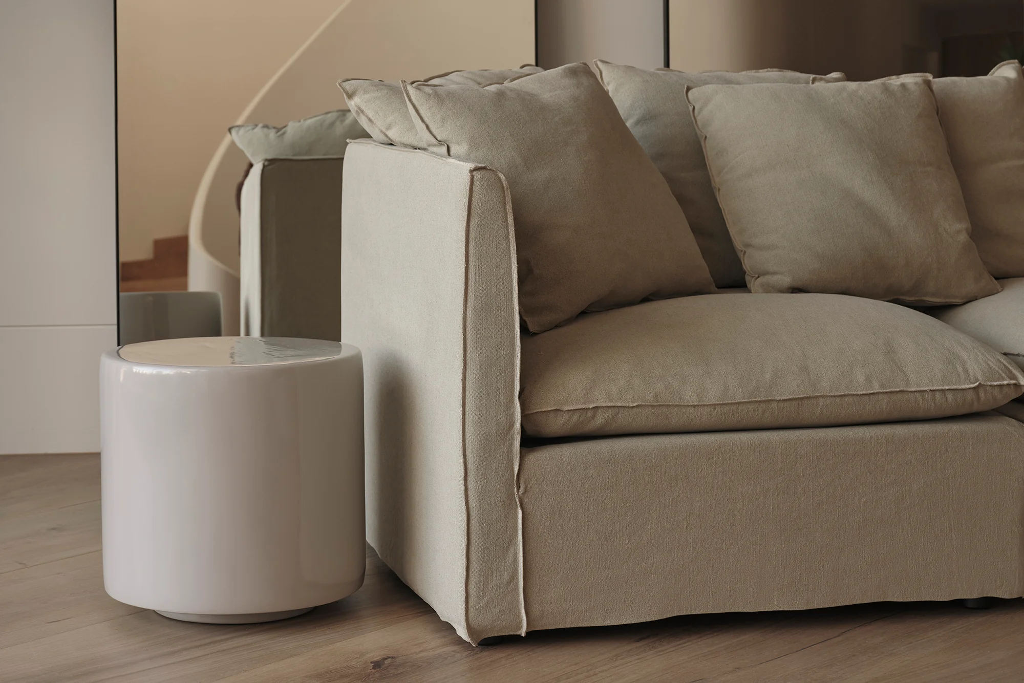 Jean De Side Table - Image 4