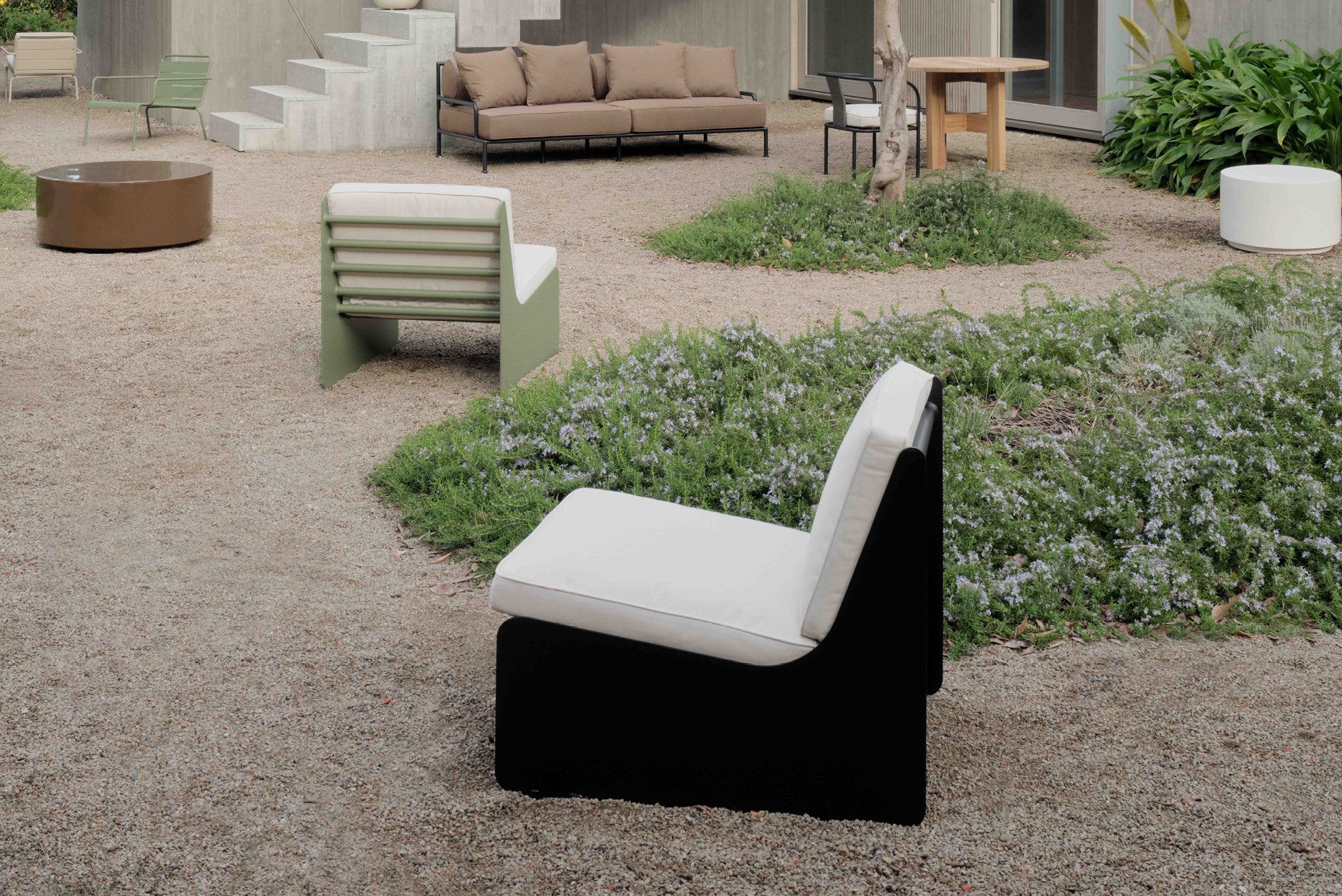 Outdoor Dougie Lounge Chair - Image 12
