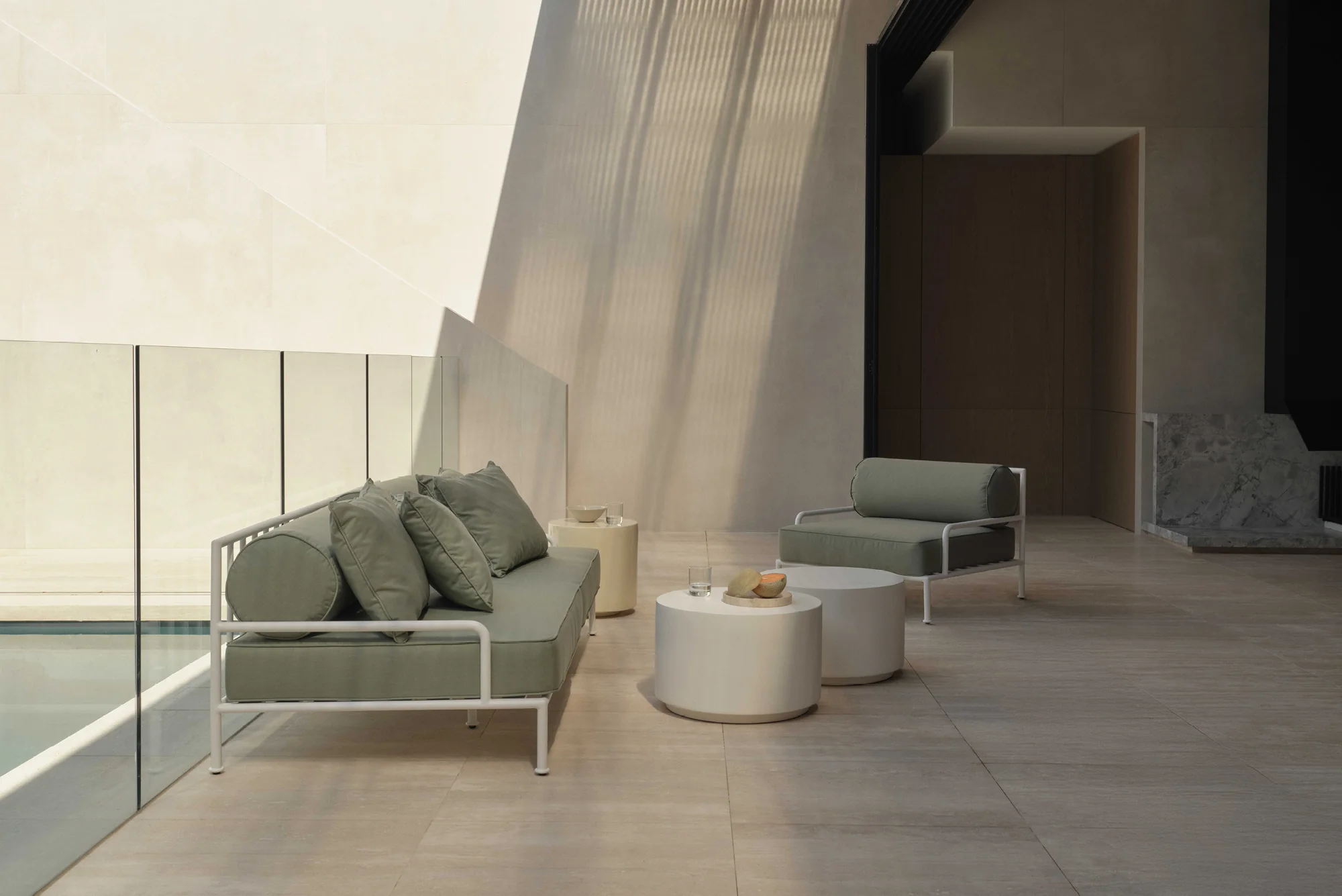 Outdoor Rowe Sofa - Image 7