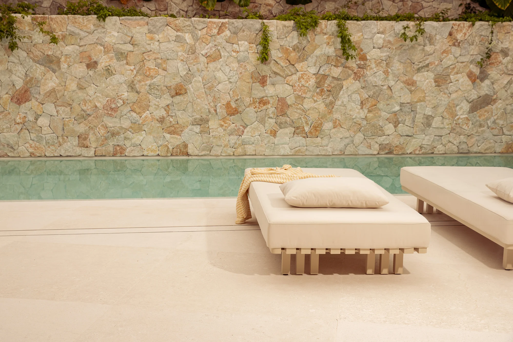 Outdoor Sunset Sofa - Image 8