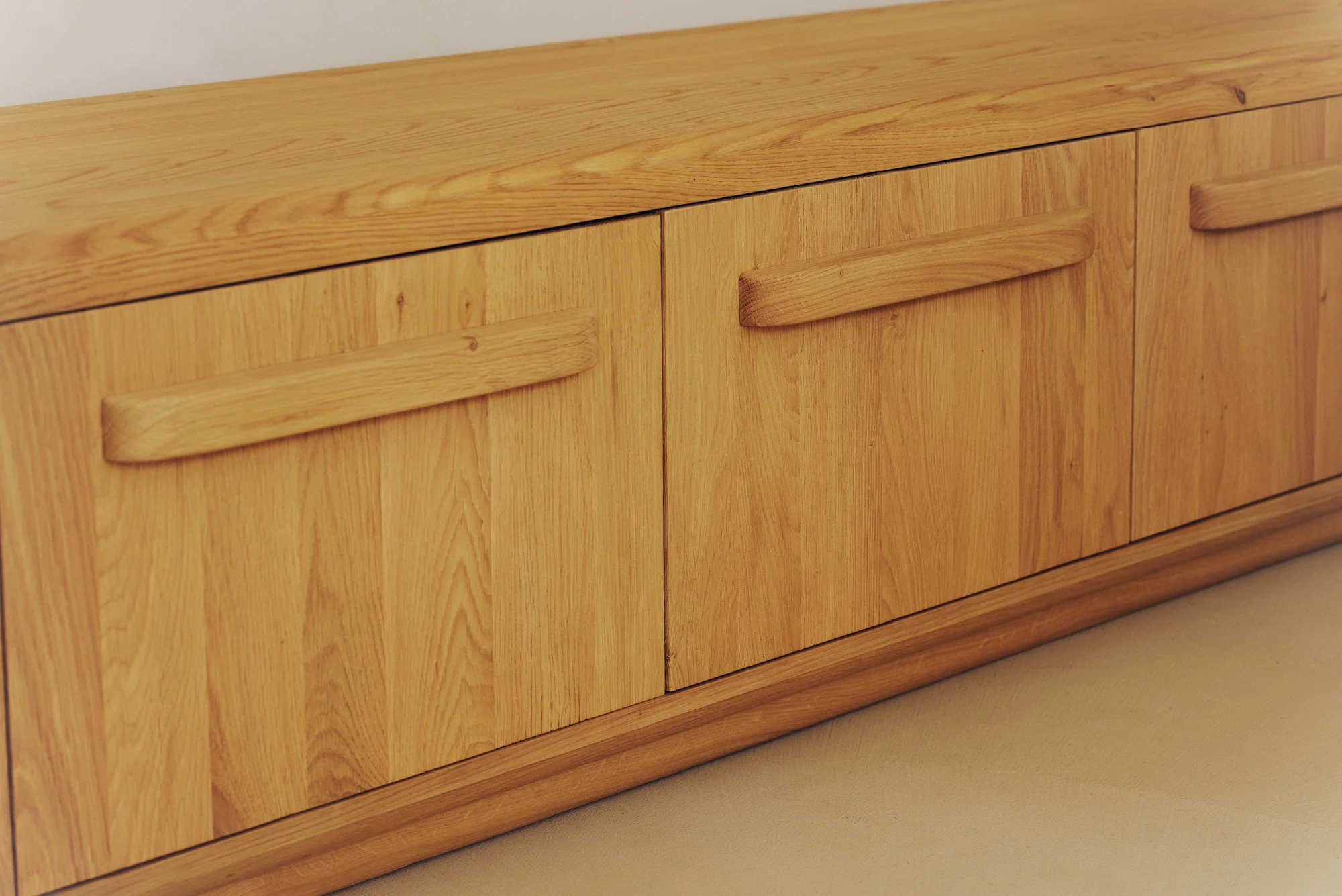 Silvio 4 Door Entertainment Unit - Image 7