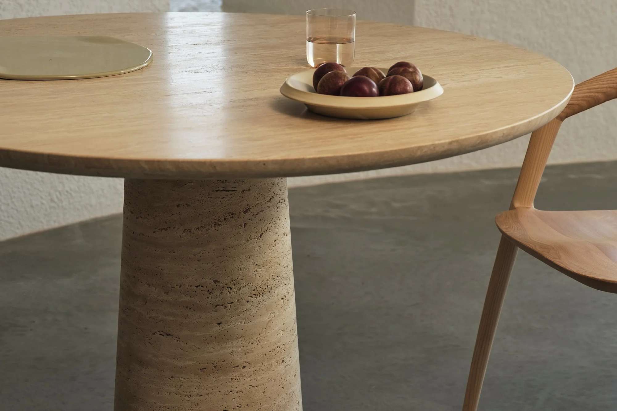 Travertine Kora Round Dining Table - Image 4